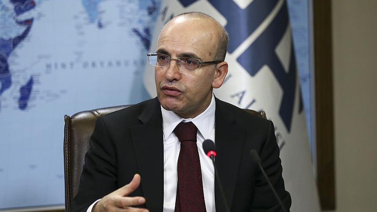 Mehmet Şimşek'ten enflasyon mesajı: Revize hedeflerimizi tutturuyoruz