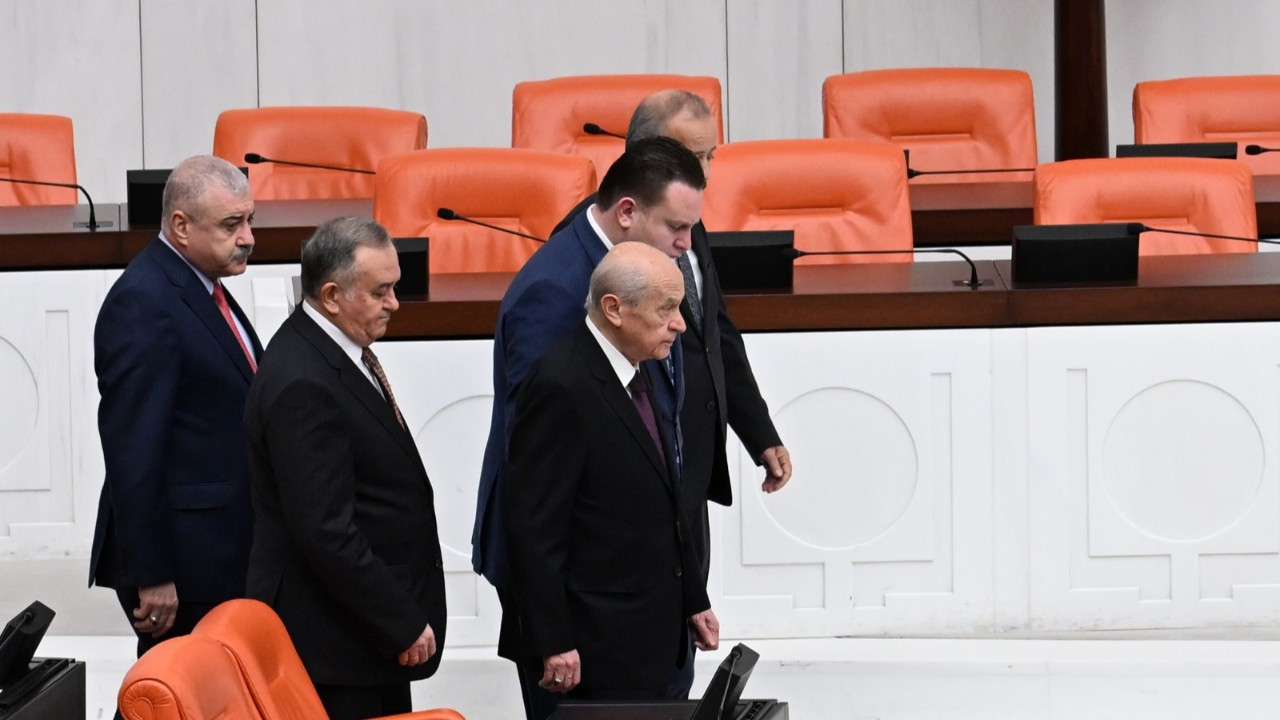 Bahçeli Genel Kurulu terk etti: AYM'nin yapması gerekeni yapıyorum