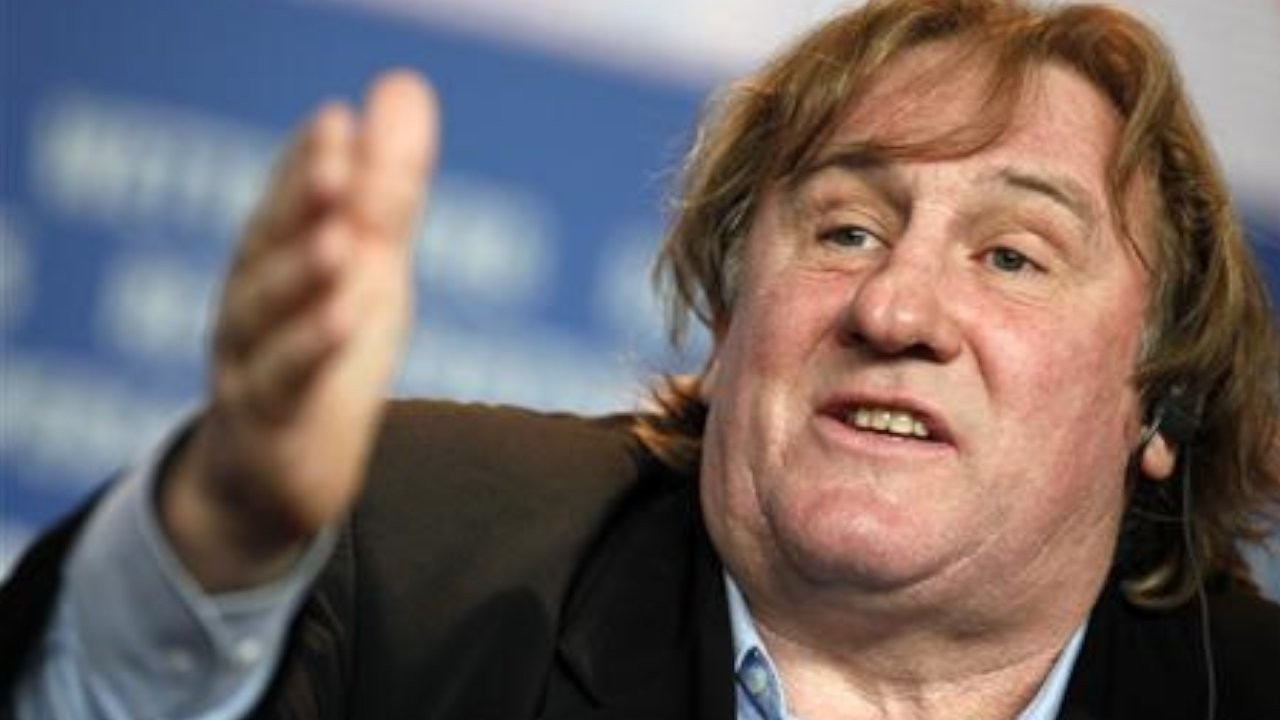Cinsel saldırıyla suçlanan Depardieu'ya 50'yi aşkın sanatçıdan destek