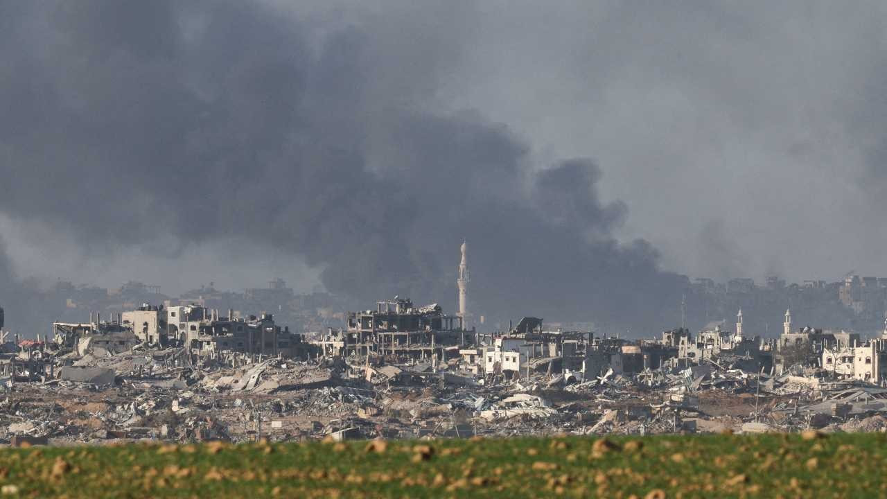 Fransa ve Ürdün, 2 uçakla Gazze'ye havadan yardım bıraktı