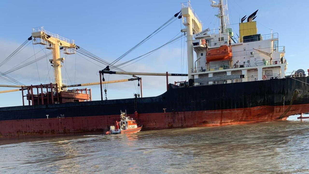 Tuna Nehri'nde gemi mayına çarptı: Türk denizcilerin sağlık durumu iyi