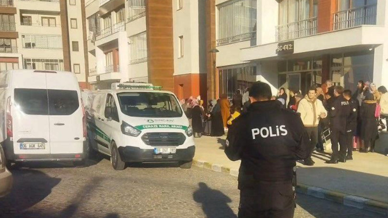 Bekçi, evli olduğu kadını öldürüp intihar etti