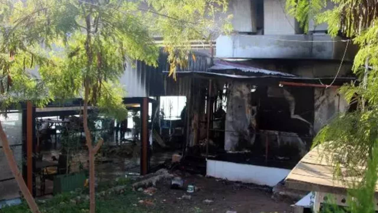 Adana'da bir kafede yangın çıktı: 1 kişi ağır yaralandı