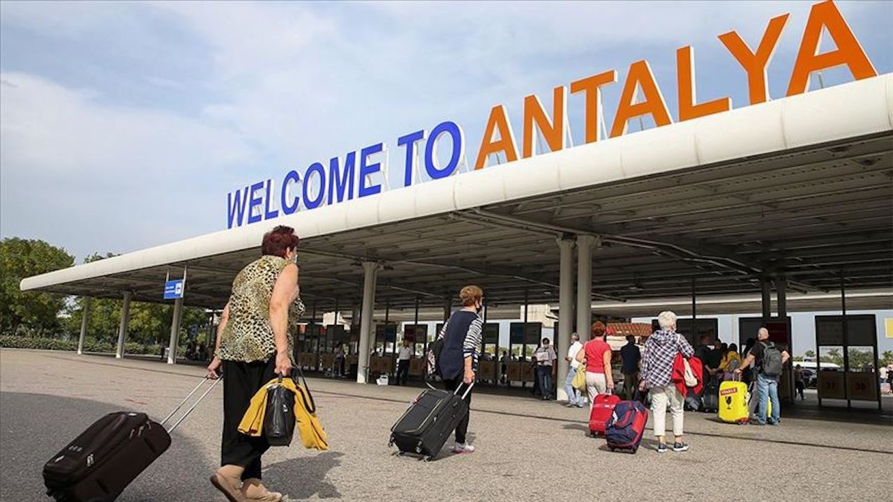 Antalya'da aralık ayı turist rekoru kırıldı