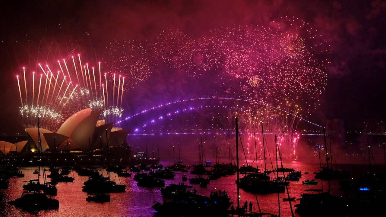 Fotoğraflarla Sidney'de yeni yıl kutlamaları