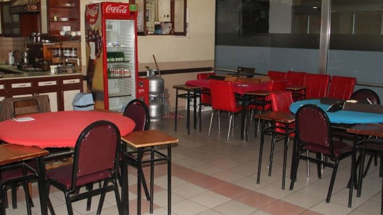 Edirne'de kahvehane denetimi: Kumar oynayan 11 kişiye para cezası