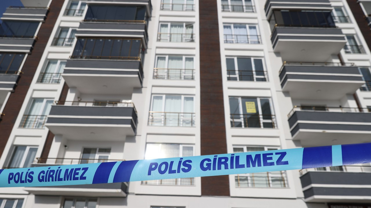 Erzurum'da 4. kattan düşen kadın ağır yaralandı