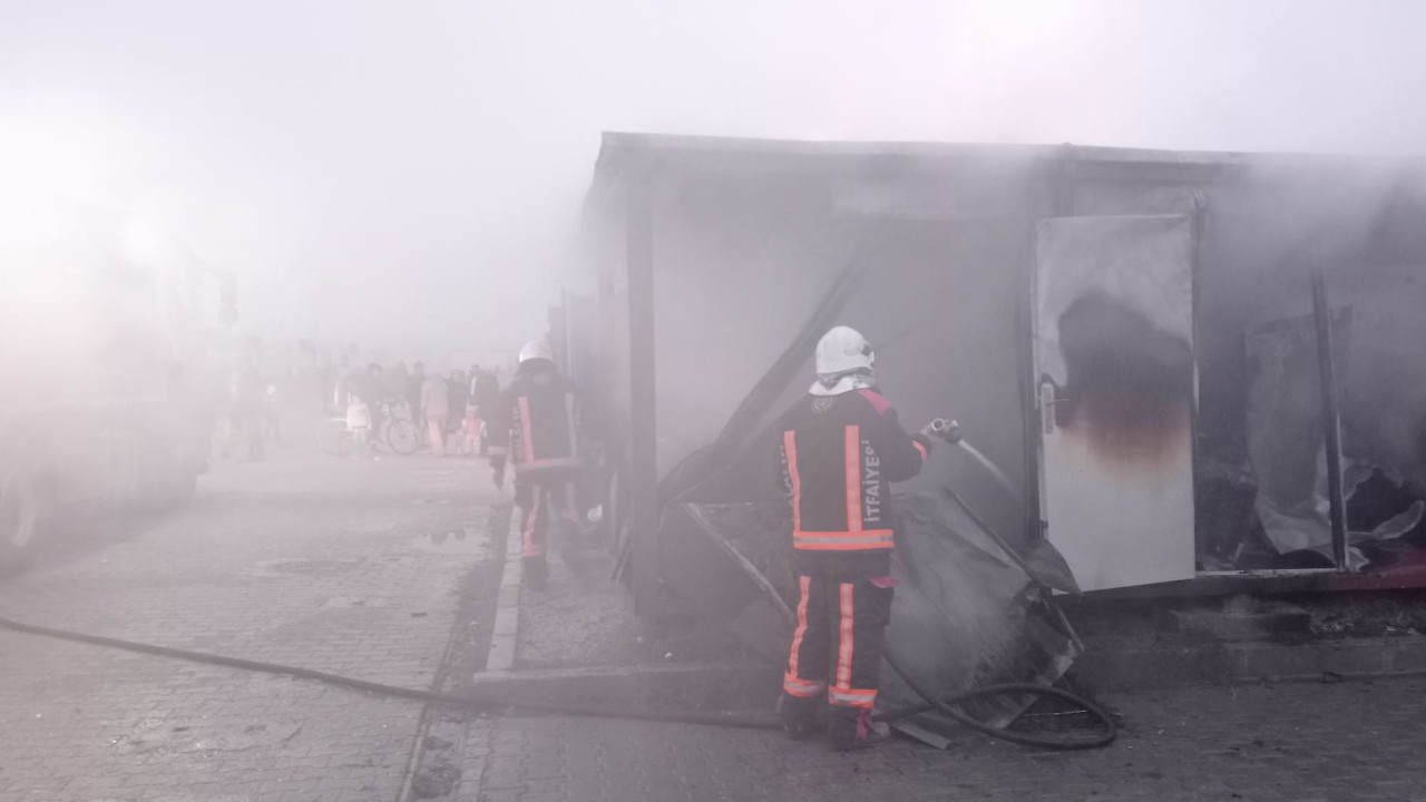 Malatya'da konteyner yandı