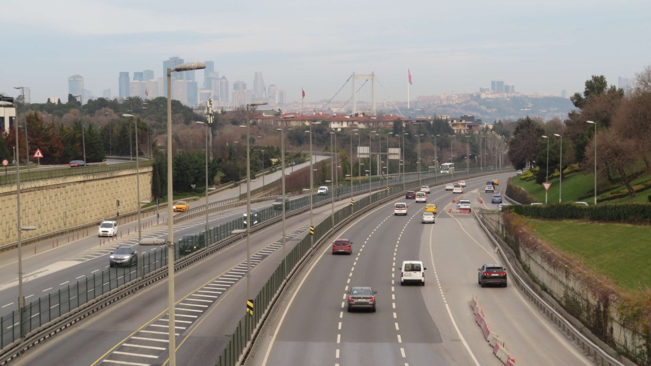İstanbul'da yılın ilk gününde yollar boş kaldı: Yoğunluk yüzde 1