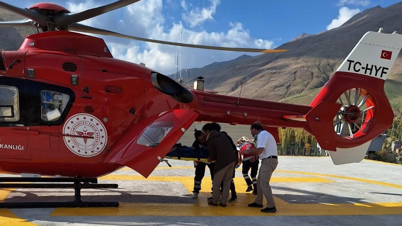 Van'da ambulans helikopter hamile kadın için havalandı