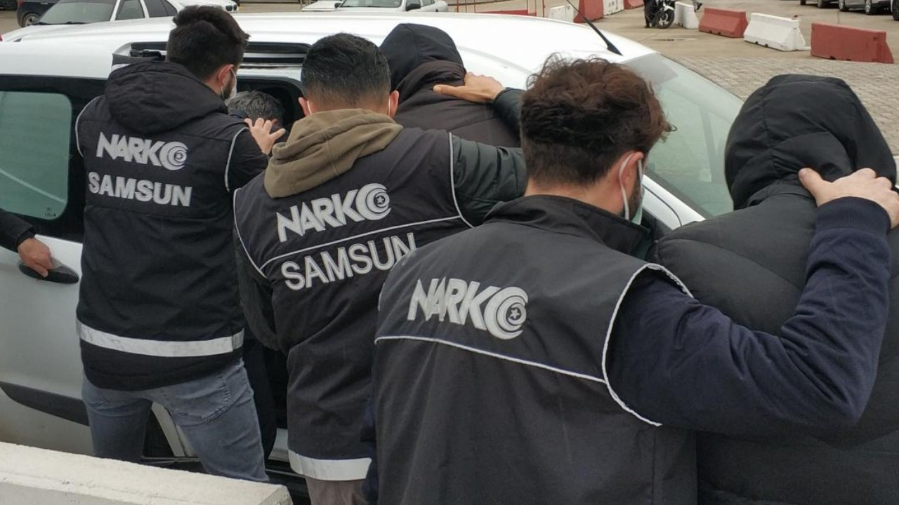 Uyuşturucu ve hırsızlıktan aranıyorlardı: Samsun'da yakalandılar