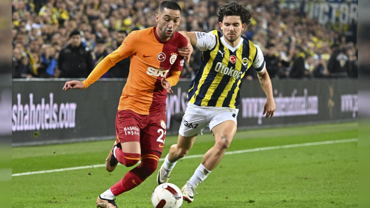 Galatasaray’da Hakim Ziyech ve iki genç futbolcuya yol göründü