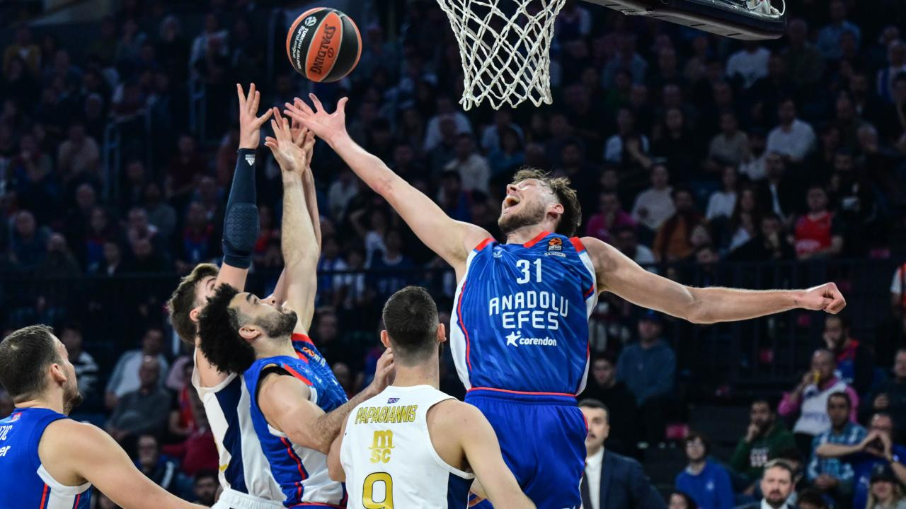 Basketbolda Erkekler Türkiye Kupası'nın sahibi yarın belli olacak