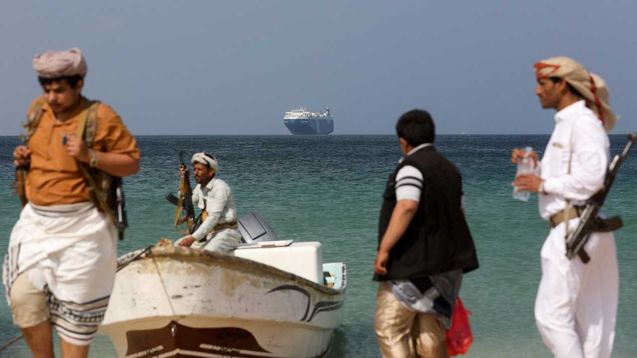 Hindistan Umman Denizi'ne savaş gemisi gönderdi