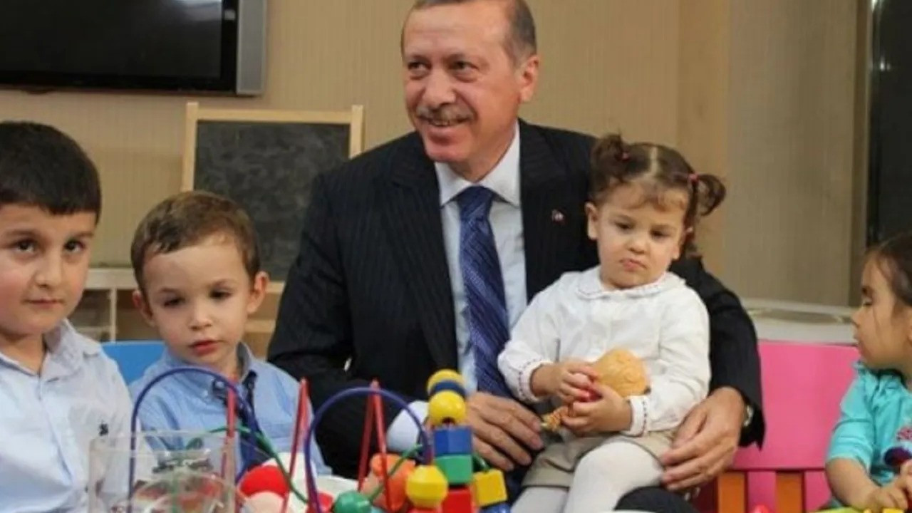 Cumhurbaşkanı Erdoğan'ın 9'uncu torunu dünyaya geldi