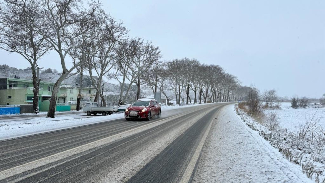 Çanakkale ve Tekirdağ'da eğitime kar engeli