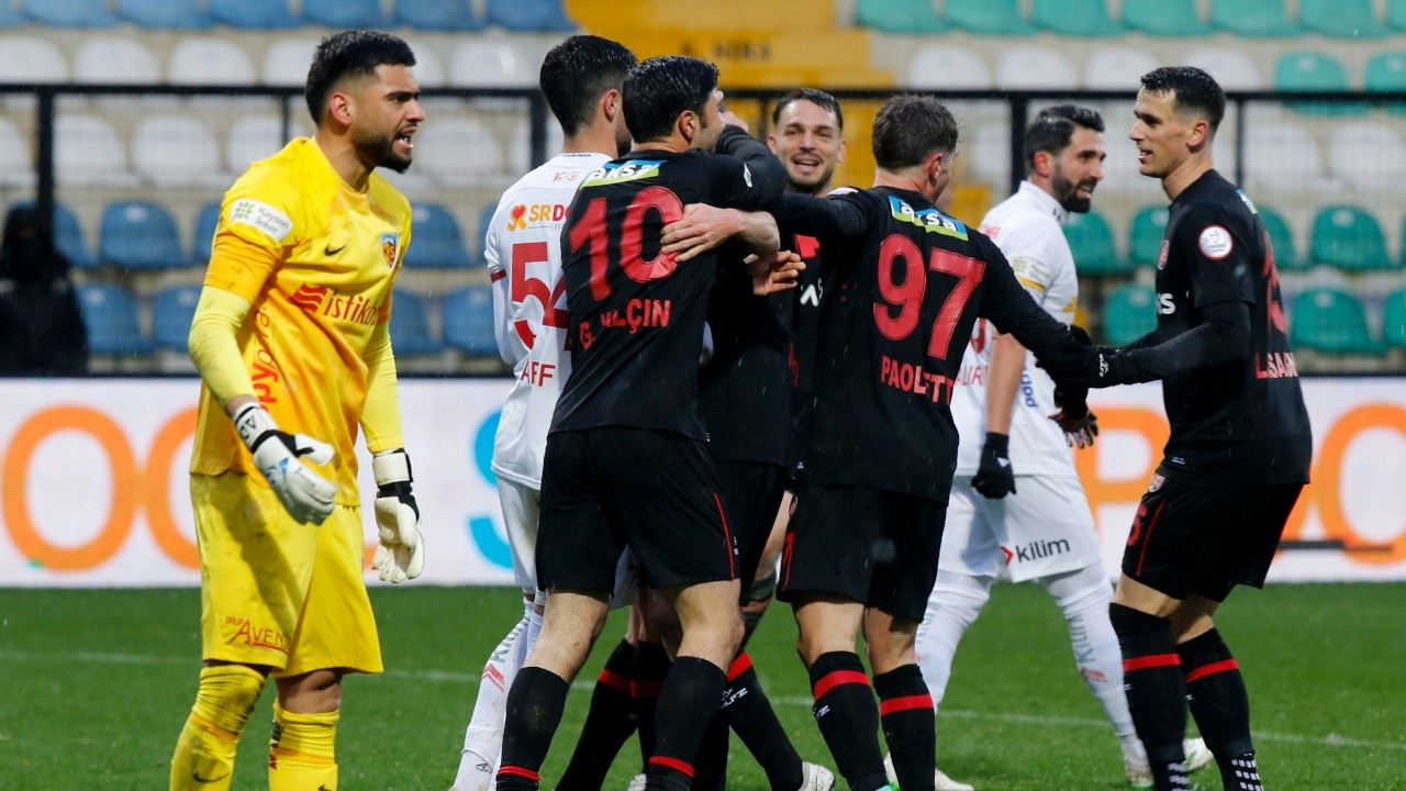 Fatih Karagümrük'ün yüzü 4 maç sonra güldü: 4-1