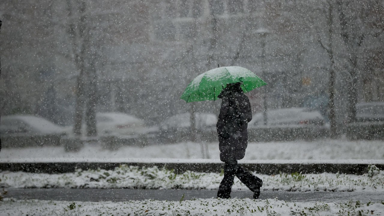 Kastamonu'da kar yağışı etkili oluyor