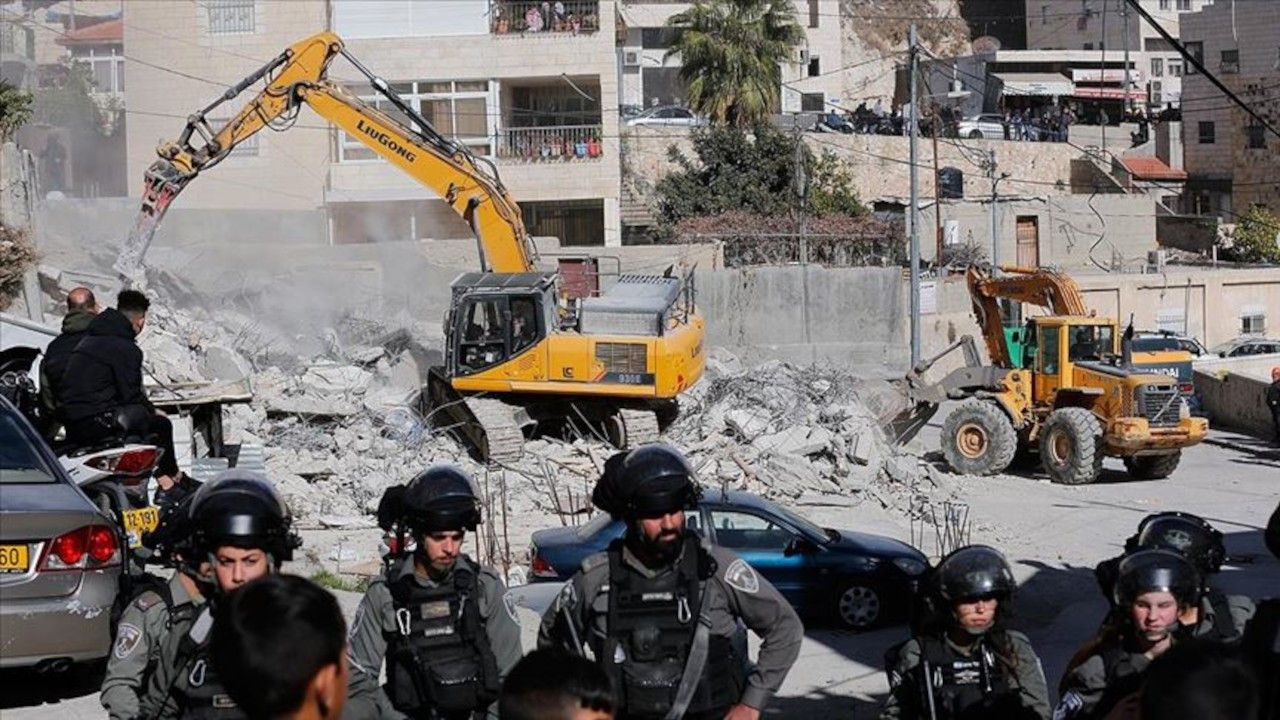 İsrail'den 200 Filistinliye tebligat: Evinizi yıkın