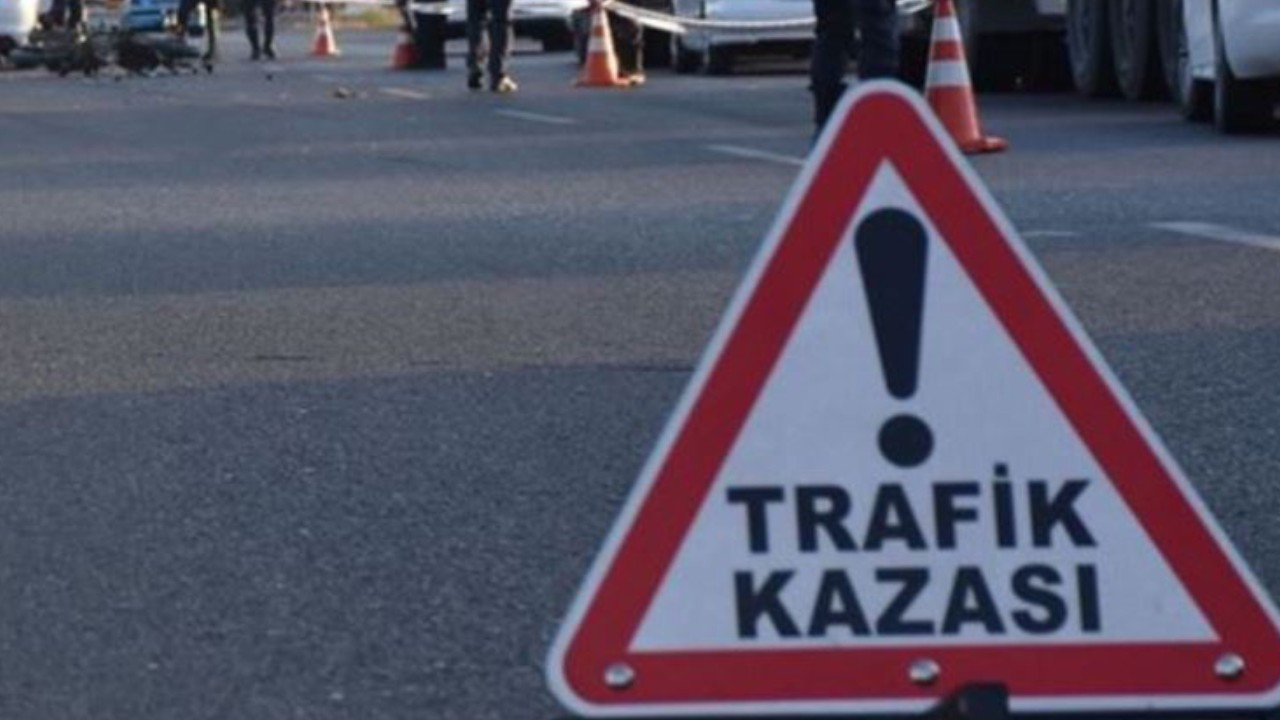Urfa'da kontrolden çıkan araç devrildi: 5 kişi yaralandı