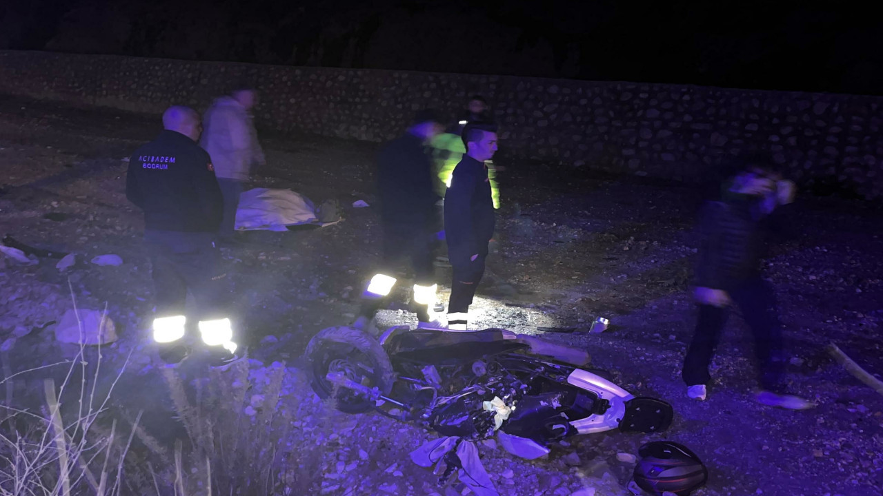 Bodrum'da otomobil motosiklete çarptı: 1 ölü