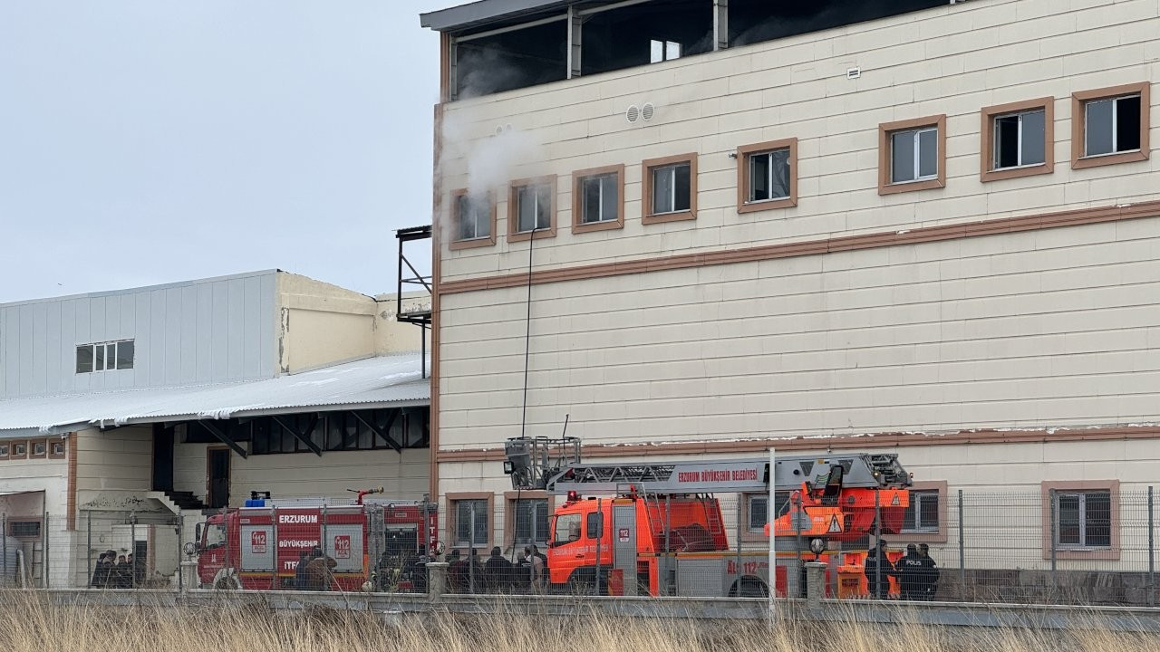 Erzurum'da et işleme fabrikasında yangın