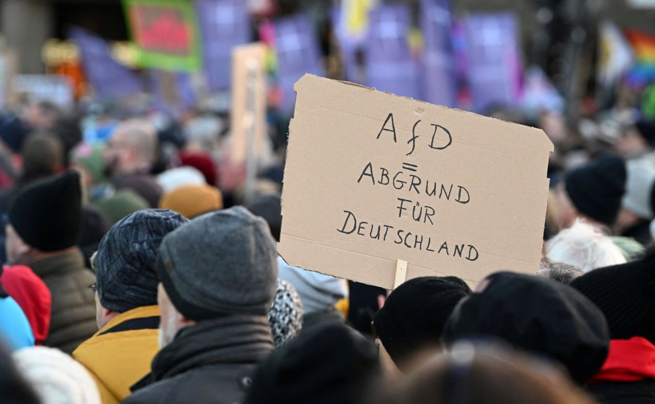 Almanya'da on binler ırkçılığı protesto etti: 'AfD yasaklansın' - Sayfa 8