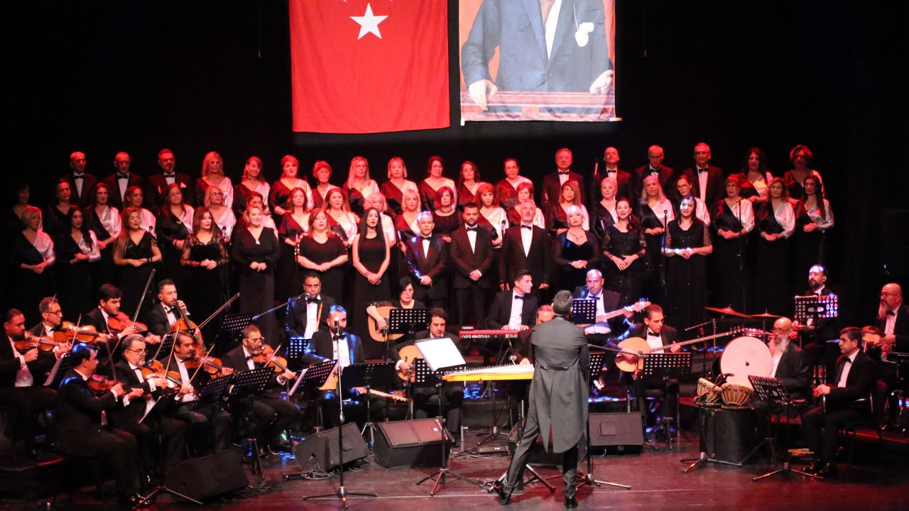 Mersin'de klasik Türk Müziği konseri verildi