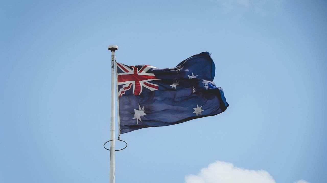 Avustralya'da askerin odasına baskın: Uranyum bulundu
