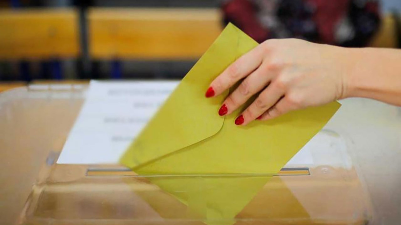 Yerel seçim öncesi genel seçim anketi: 5 partiyi birden geçti