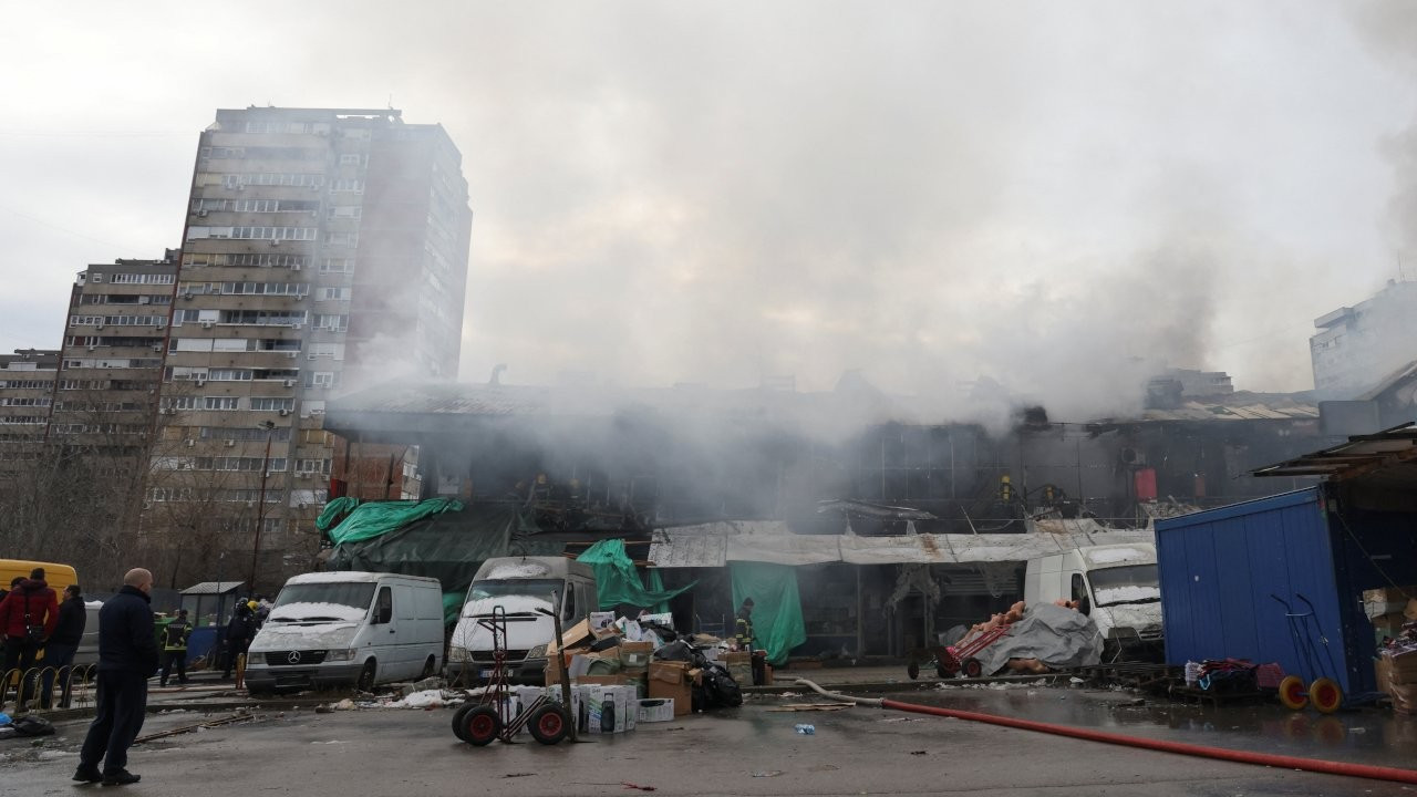 Belgrad ve Saraybosna'da AVM'lerde yangın