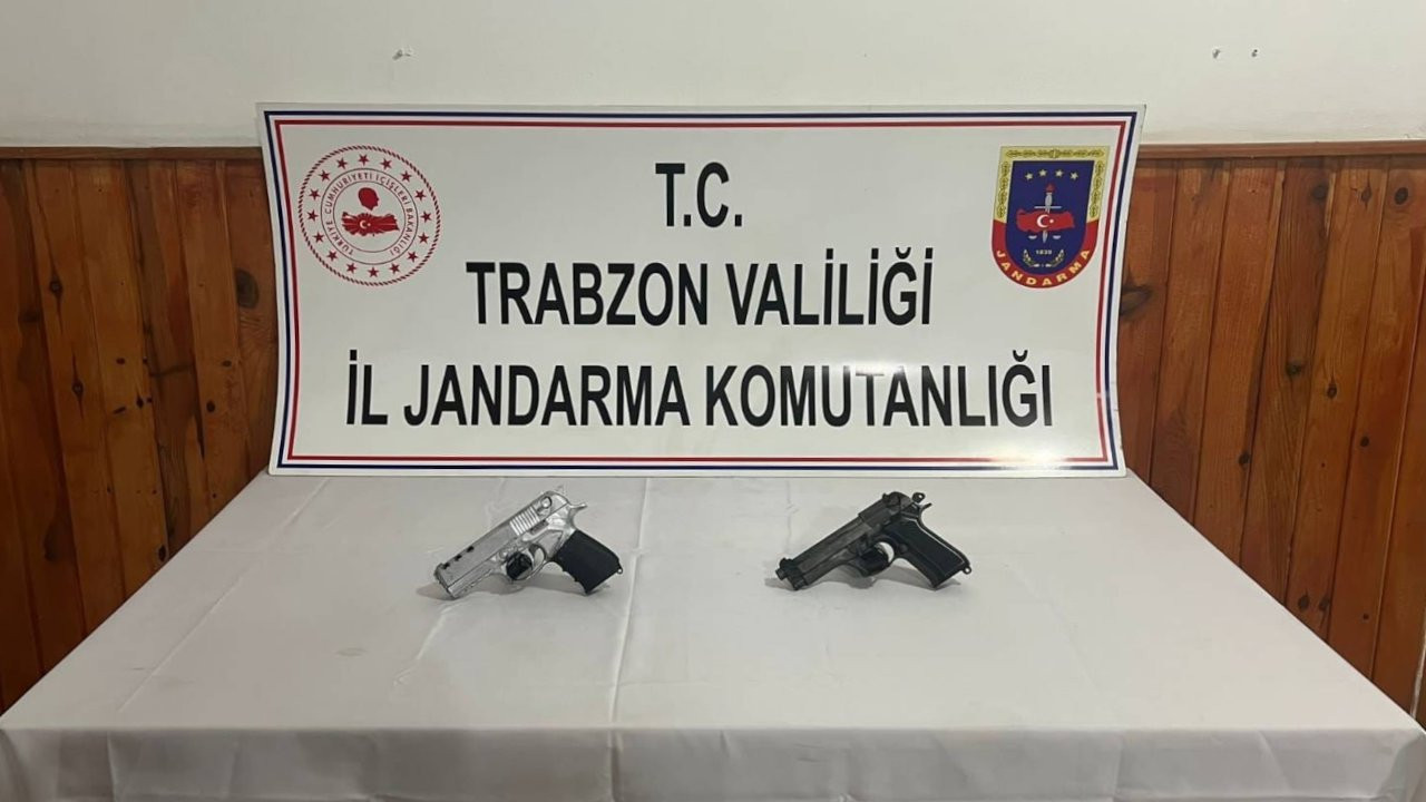 Trabzon'da havaya kurusıkı tabanca ile ateş açan şüpheli gözaltında
