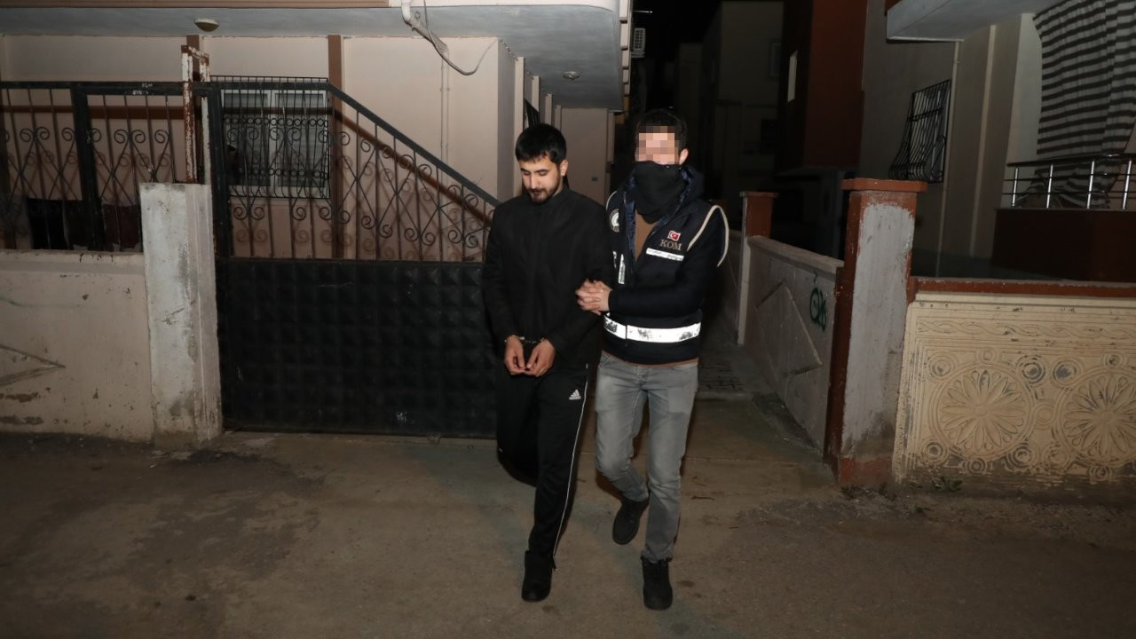 Mersin'de silah kaçakçılığı operasyonu: 7 şüpheliden 5'i gözaltında