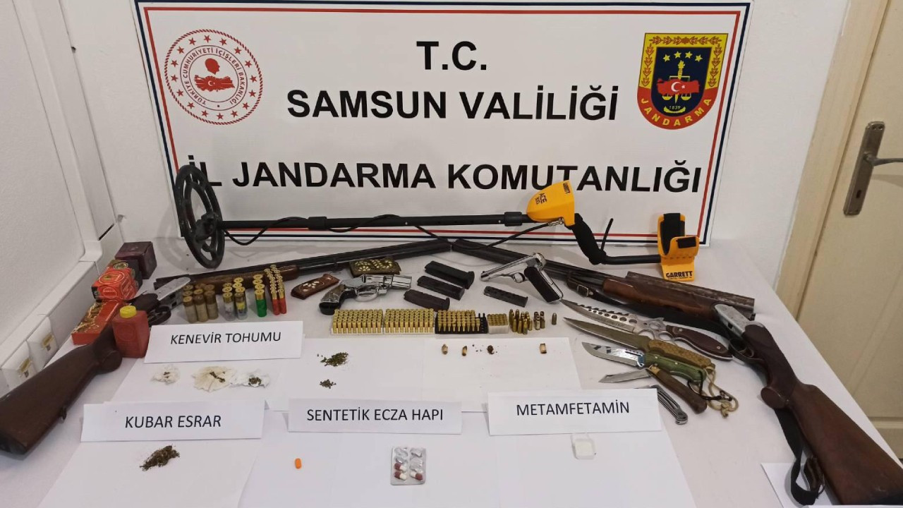 Samsun'da uyuşturucu ve silah kaçakçılığı: 3 zanlı yakalandı