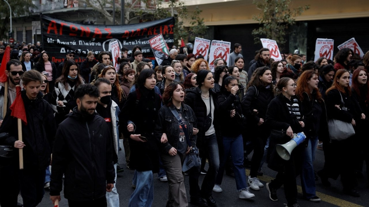 Yunanistan'da eğitimin özelleştirilmesine karşı eylem