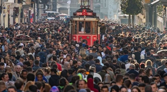 Türkiye'nin en kalabalık ilçesi belli oldu: 57 ili geride bıraktı - Sayfa 2