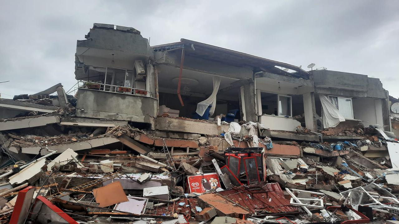 Deprem bölgesinde TOKİ kuralarına, 'Erdoğan ziyareti' ertelemesi