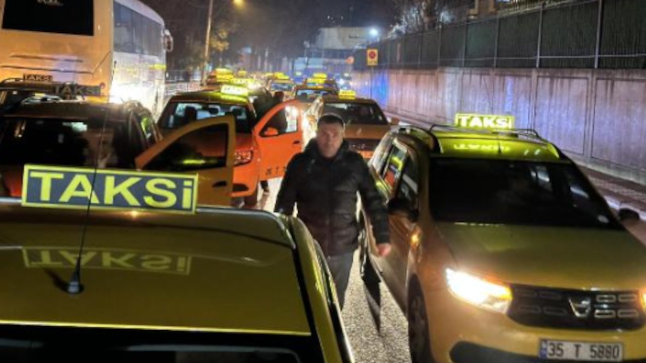 İzmir'de taksicilerden öldürülen meslektaşları için 250 araçlık konvoy