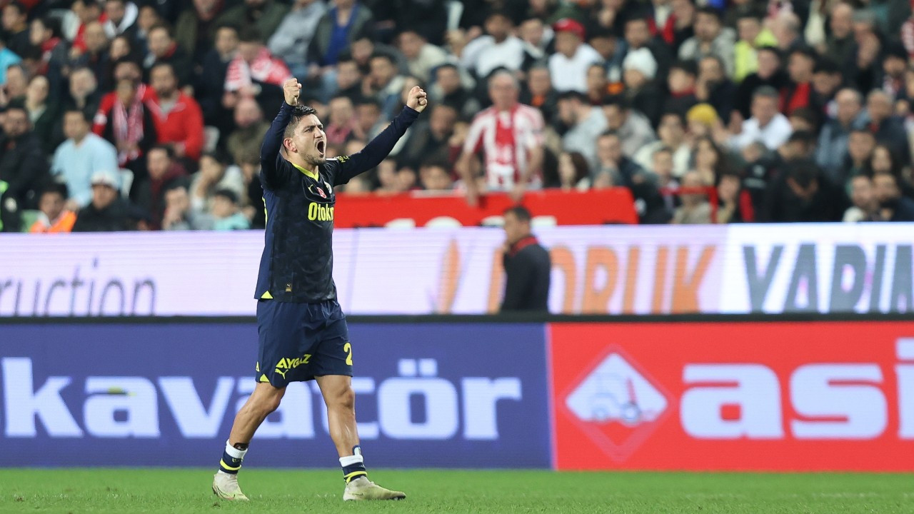 Fenerbahçe, Antalya'dan 3 puanla dönüyor