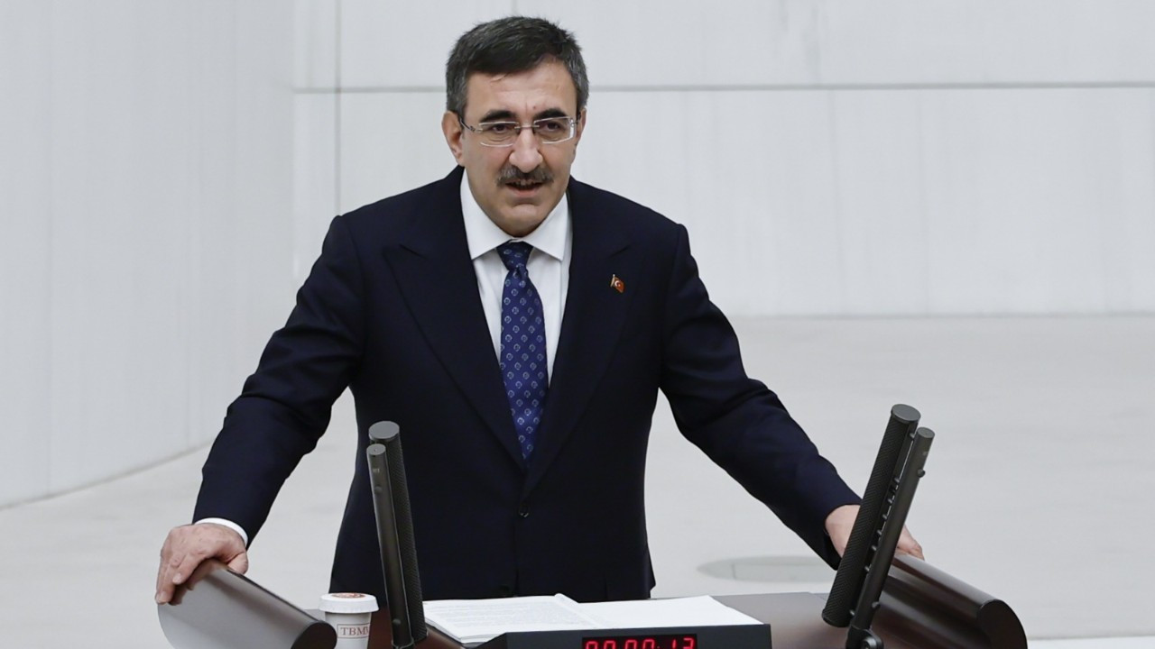 Cevdet Yılmaz: Hafize Gaye Erkan şahsi nedenlerle istifa etti