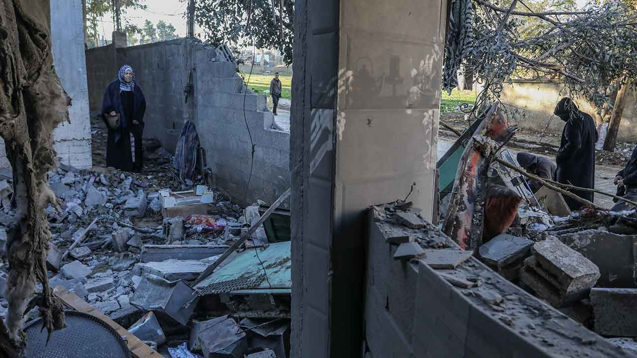 İsrail, Refah ve Deyr El Belah'a saldırdı: 18 kişi hayatını kaybetti