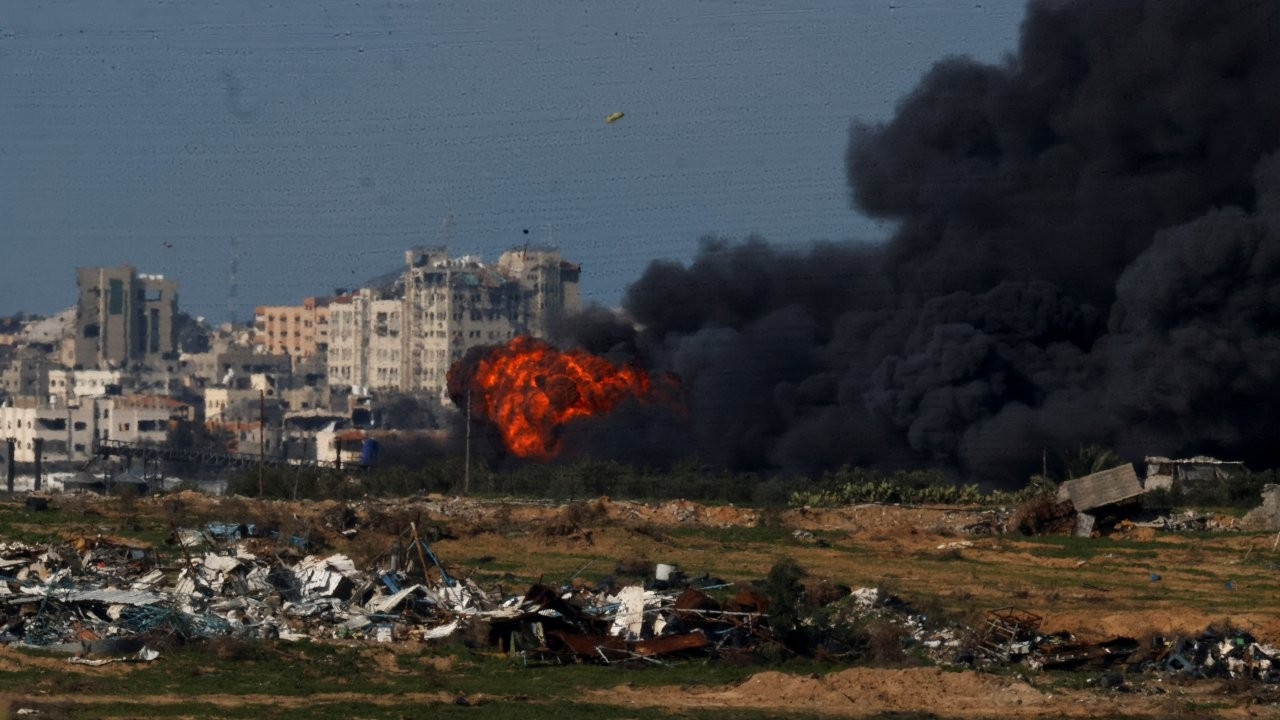 'Gazze'de insanlar dünyanın gözü önünde ölüyor'