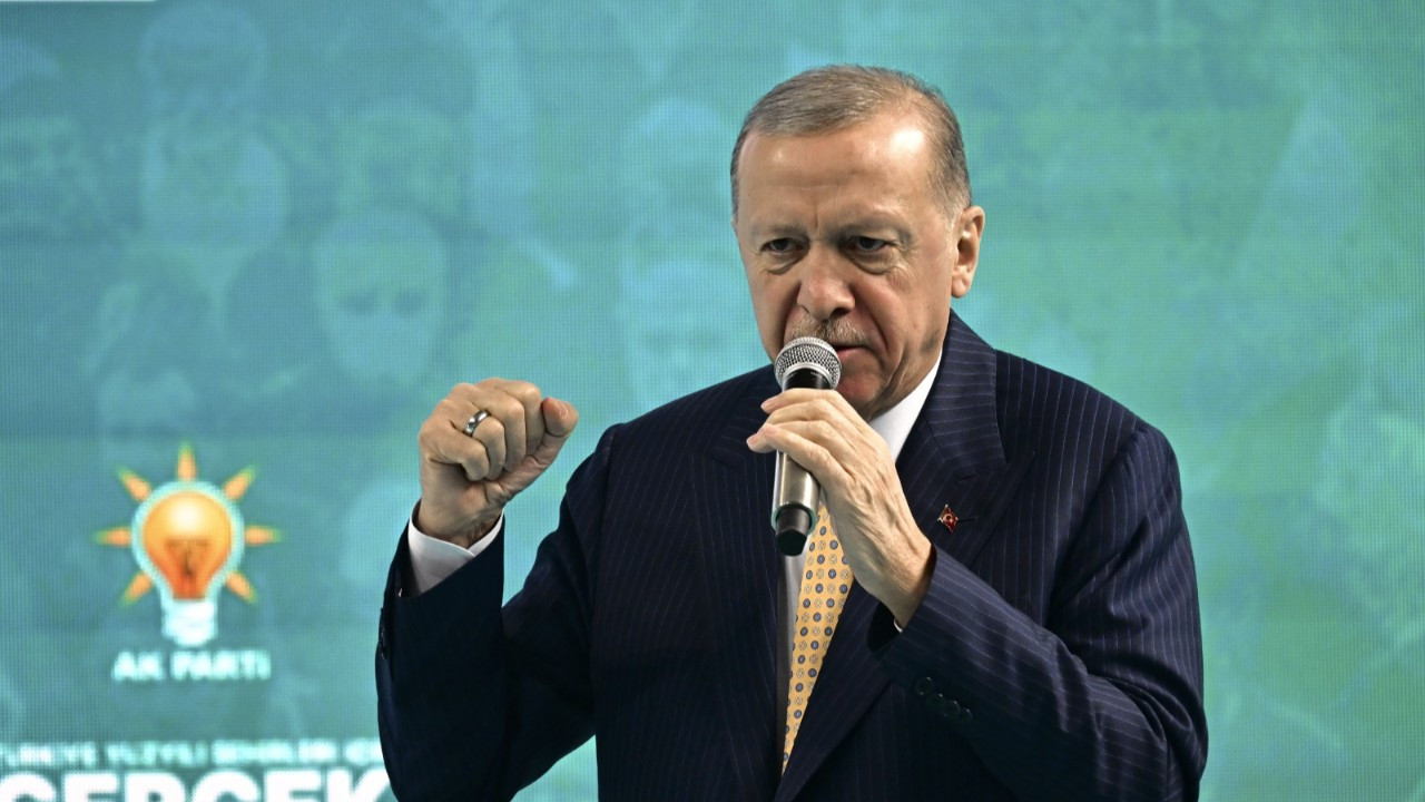 Erdoğan: Saldırganlardan biri yakalandı, diğerlerini de yakalayacağız