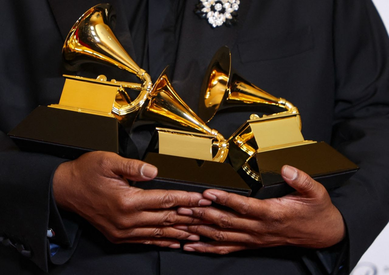 66. Grammy Ödülleri sahiplerini buldu - Sayfa 1