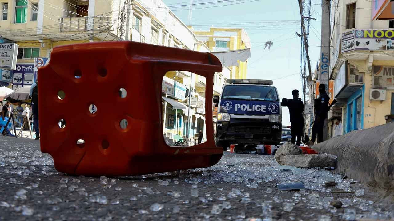 Somali'de pazar yerinde patlamalar: 10 ölü
