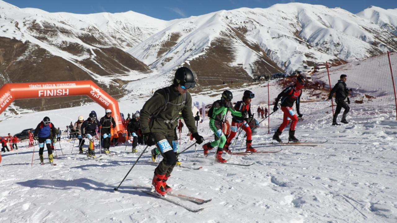 Rize'deki 2024 Yılı Türkiye Dağ Kayağı Şampiyonası ertelendi