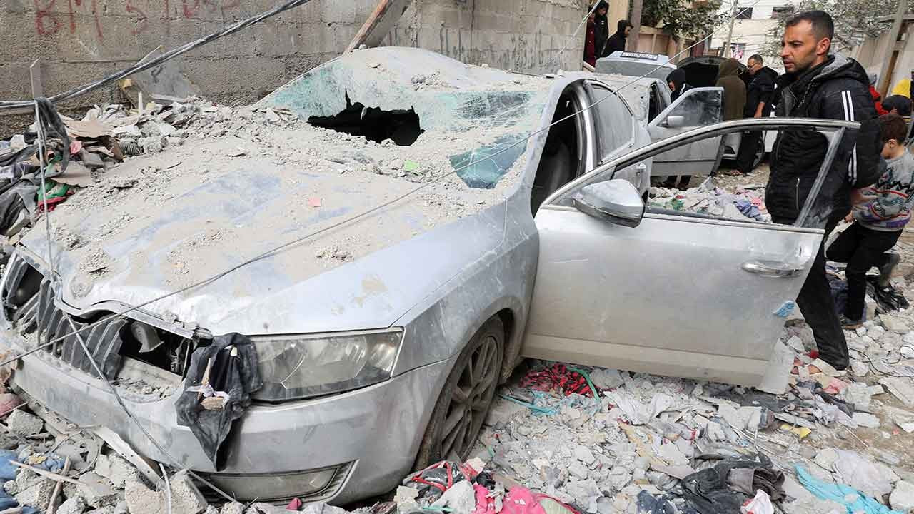 İsrail'in Gazze'de ateş açtığı araca 12 gün sonra ulaşıldı: 8 ölü