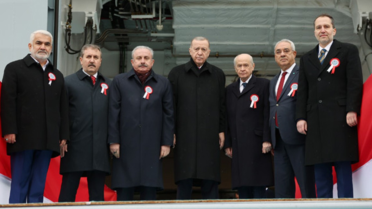 Bekir Ağırdır: 'Erdoğan'ın sağ blok taktiği: CHP’yi, TİP’i ve DEM’i yalnız bırakmak'