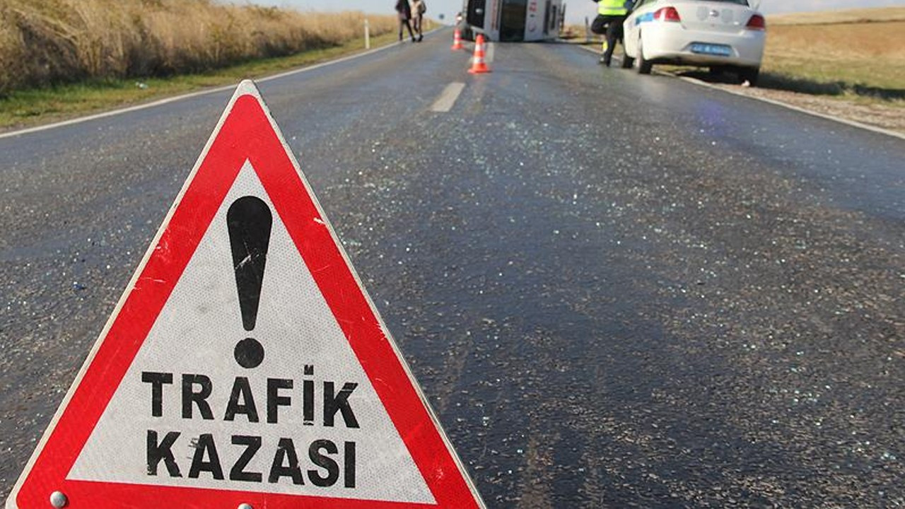 Mardin'de iki aracın çarpıştığı kazada 6 kişi yaralandı