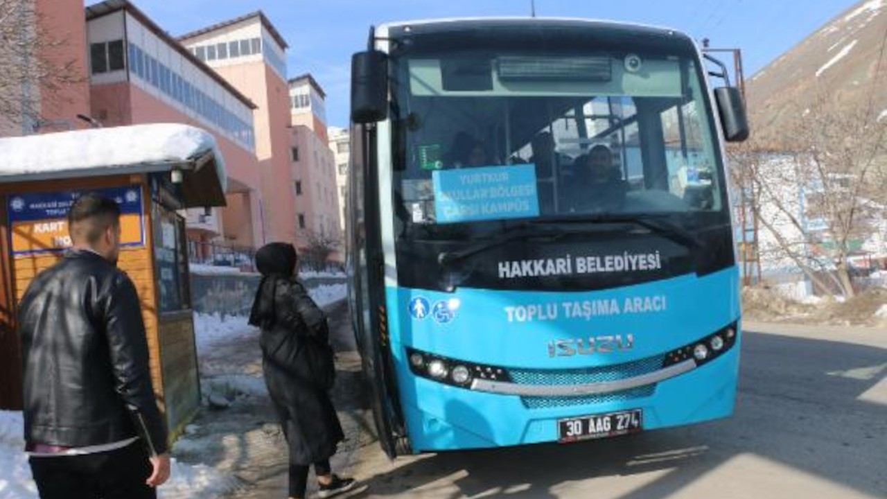 AK Partili aday 7.5 milyon TL ödedi, Hakkari'de ulaşımı ücretsiz yaptı